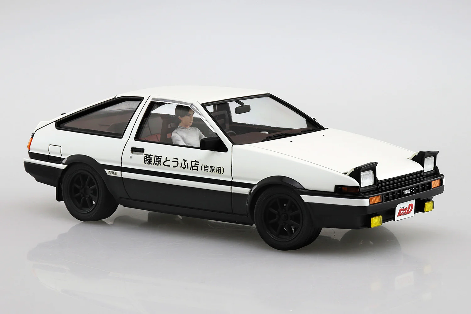 Aoshima 1/24 INITIAL D FUJIWARA TAKUMI AE86 TRUENO (PROJECT-D Ver) w/ Figur - Image 2
