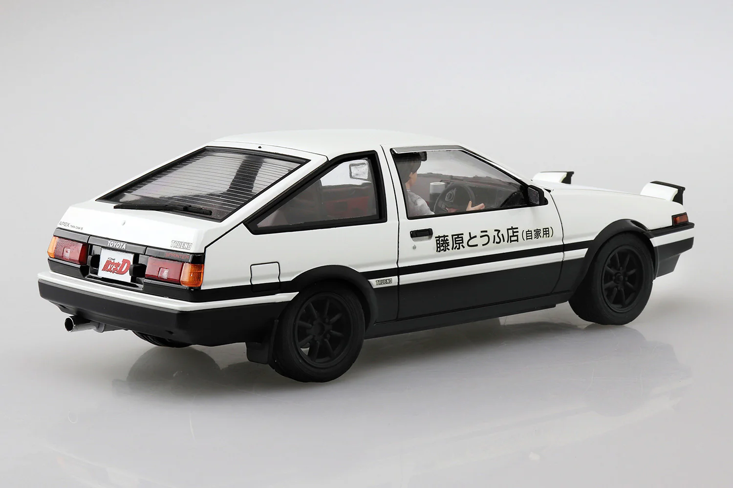 Aoshima 1/24 INITIAL D FUJIWARA TAKUMI AE86 TRUENO (PROJECT-D Ver) w/ Figur - Image 3